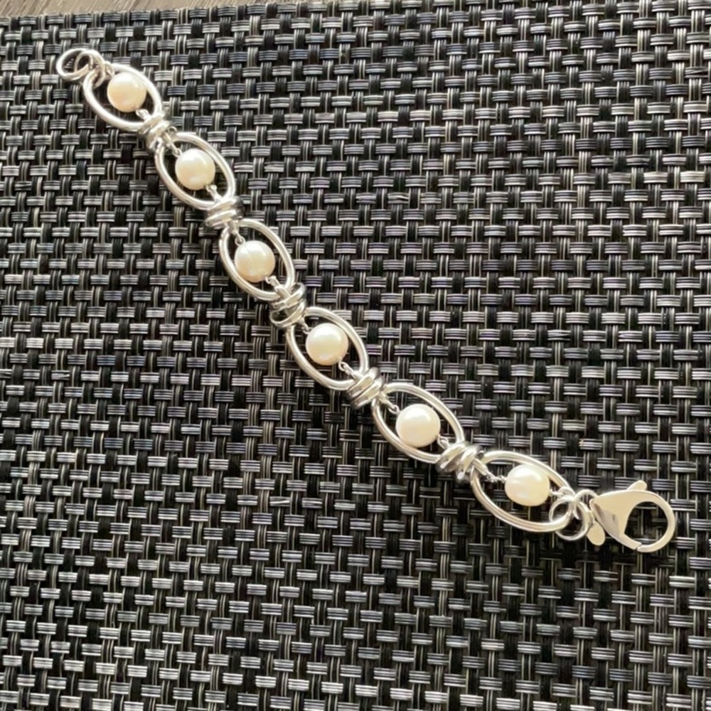 Honora Silver Bracelet with White Pearls
